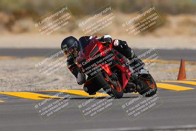 media/Sep-11-2022-SoCal Trackdays (Sun) [[81b7e951af]]/Turn 5 (1110am)/